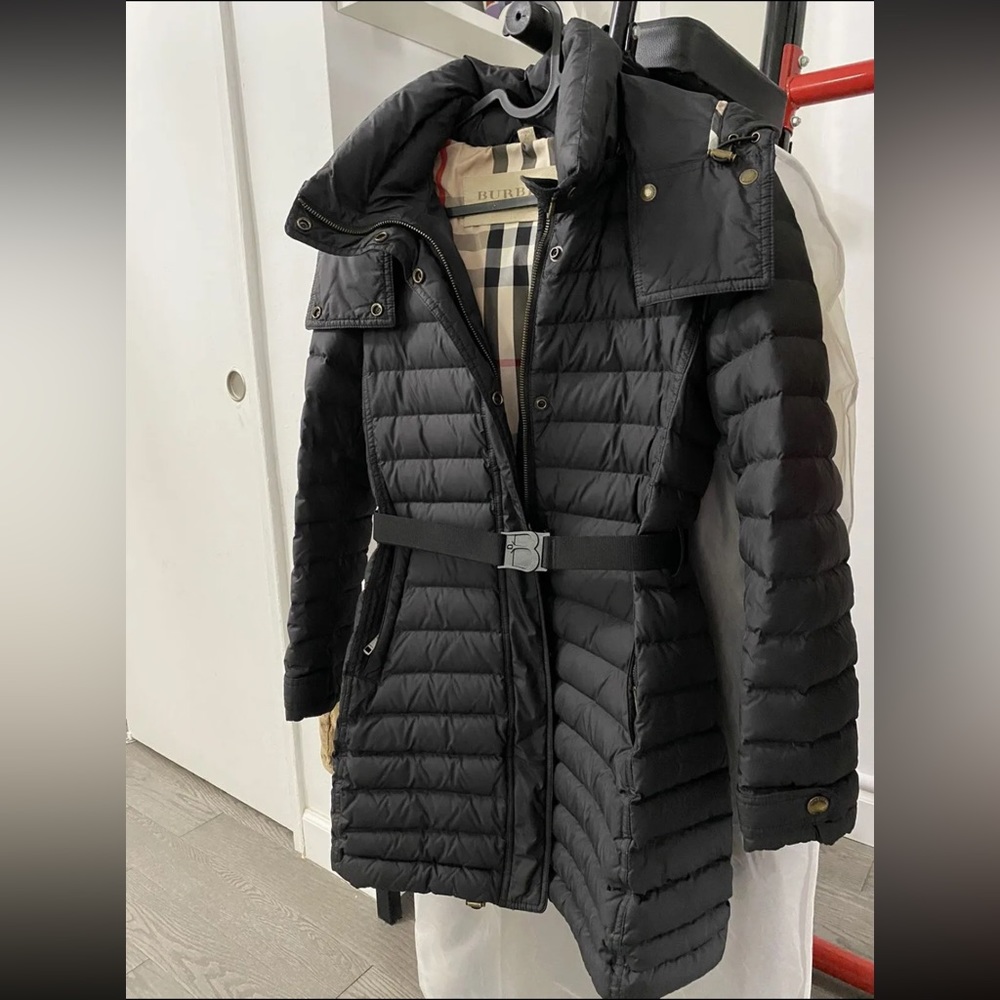 Burberry Brit Colbroke Down coat. Size small. New without tags. Never worn.